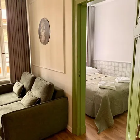 Belvedere Old Town With Balcony Ac Progres דירה