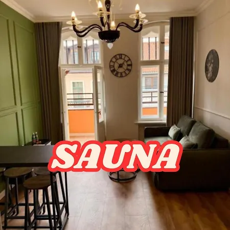 Belvedere Old Town With Balcony Ac Progres *