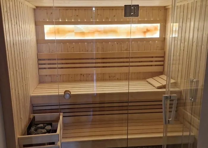 Belvedere Old Town With Balcony Ac Progres