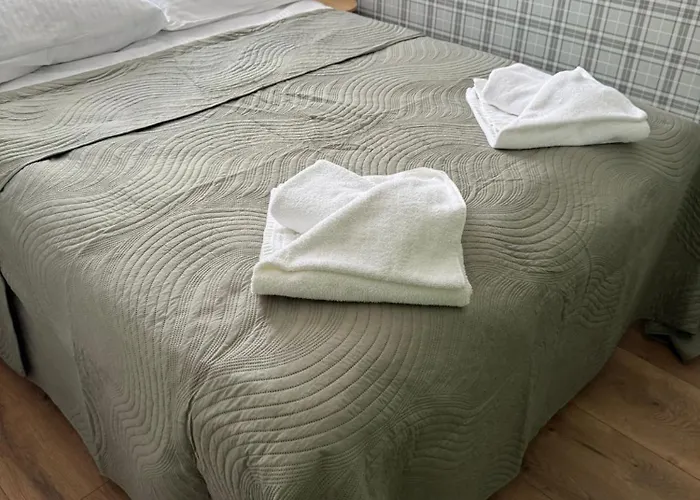 Belvedere Old Town With Balcony Ac Progres 아파트