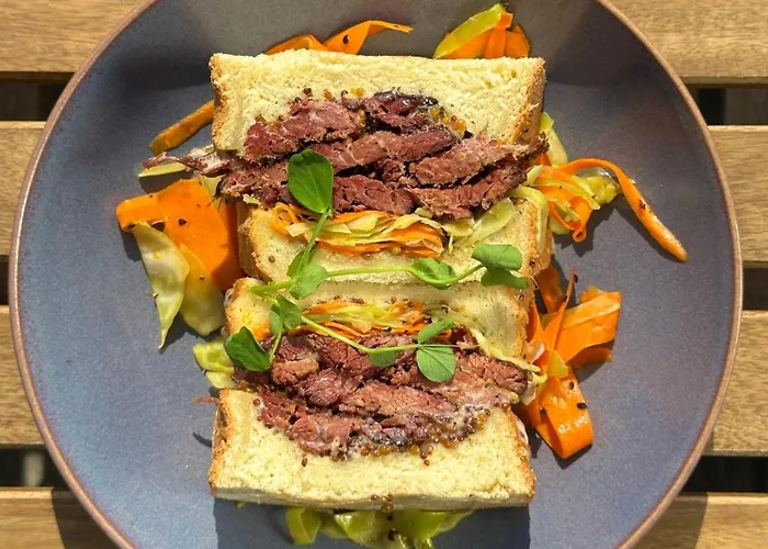 Belvedere Old Town With Balcony Ac Progres 아파트